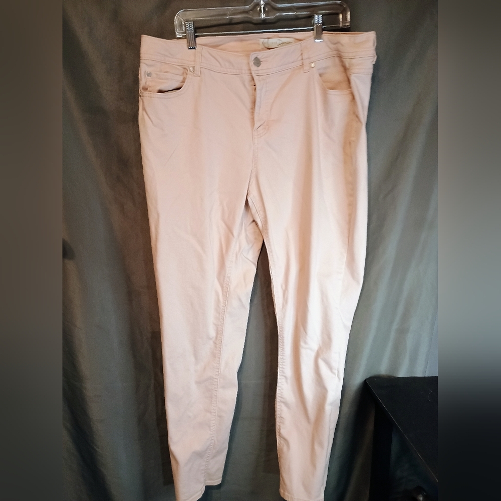 Est 1946 Light Pink Classic Straight Leg Denim Plus Size Skinny Jeans
